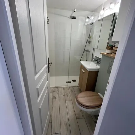 Pavillon Climatise 4 Personnes 25m2 Casa vacanze *