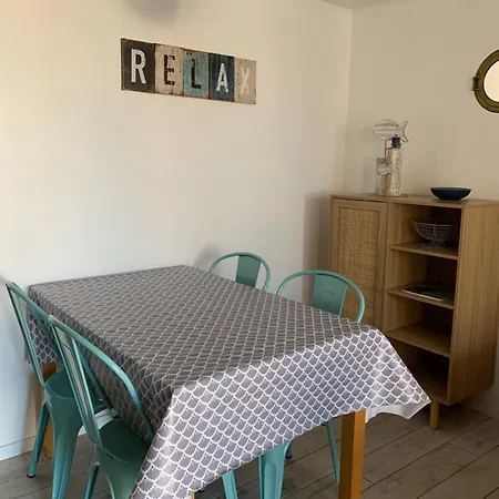 Pavillon Climatise 4 Personnes 25m2 Gruissan