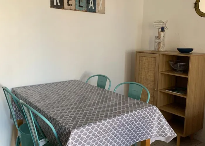 Pavillon Climatise 4 Personnes 25m2 Gruissan